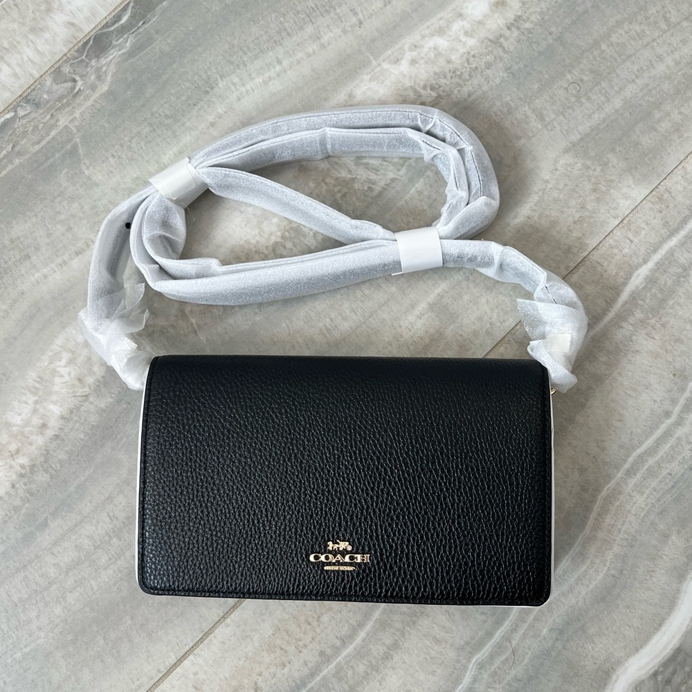 NWT Coach Anna Clutch Crossbody
